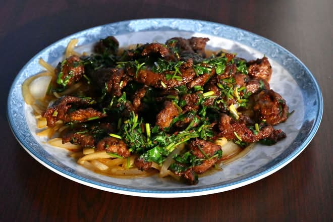 B6 Sautéed Beef with Spicy Cumin (spicy) 孜然牛肉🌶️